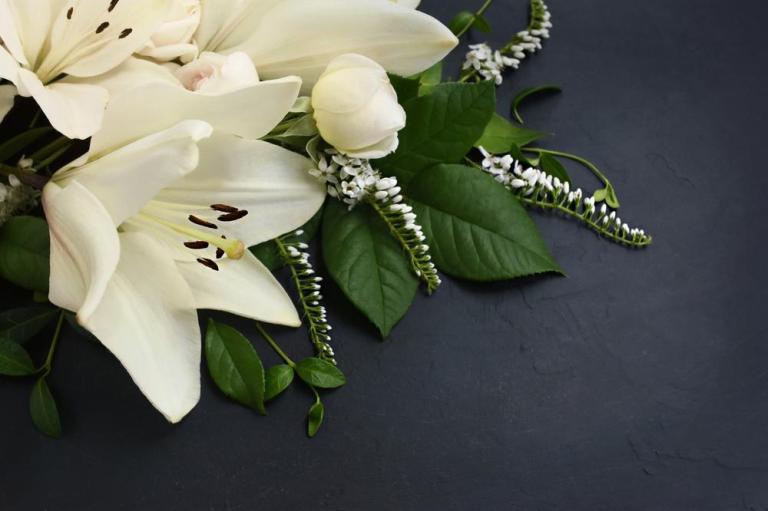 Compositions florales de deuil : retranscrire les émotions